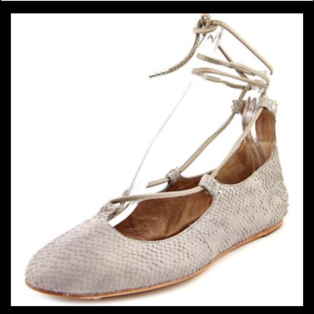 Donald J. Pliner Textured Lace Up Flats 8.5 Taupe
